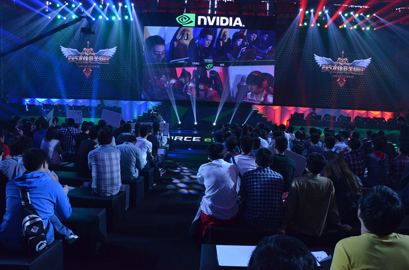 【前瞻】2025LPL春季赛季后赛EDG vs RNG，猪狗大战2.0谁能杀出败者组？